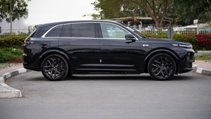 Casi Nuevo, a un Precio Increíble: Liixanng L7 Ultra Hybrid 2025 Negro, SUV de Lujo con Motor 1.5L (Gasolina/Eléctrico) y Techo Panorámico - Product Image 5