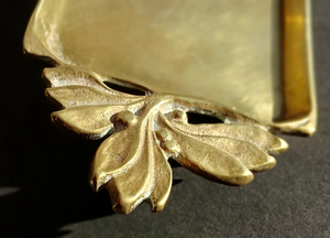 Elegante Bandeja para Aperitivos de Metal Dorado Ecológica con Textura para Joyas, Aperitivos y Decoración, Apta para Lavavajillas y Microondas - Product Image 6