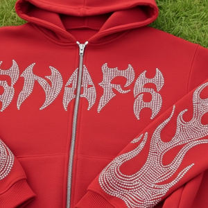 Ensemble de survêtement décontracté pour homme avec logo personnalisé, comprenant un sweat à capuche délavé à l'acide et orné de strass, et un pantalon de survêtement évasé. - Product Image 6