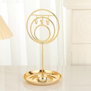 Élégant support de bijoux en or pour colliers boucles d'oreilles anneaux élégant organisateur d'affichage pour vanité et coiffeuse de l'Inde - Product Image 3