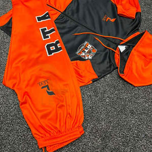 ชุดอุ่นสูทแขนสั้นชุดฟุตบอลวิทยาลัยแขนสั้นพิมพ์ซับลิเมชัน2025 - Product Image 2