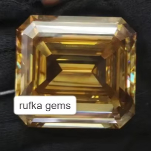 95 CTS Champagne Emerald Cut Moissanite fait à la main Fabrication pour bijoux autres pendentifs - Product Image 1