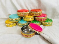 260 et 500 grammes en acier inoxydable Laddu Box Shagun Box Bhajji Box Sweet Containers Wedding Favors Return Gifts for Guests Sweet