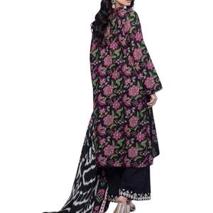 ชุดสตรีแบบสามชิ้น บาแนรัสี ชัลวาร์ คามีซ ชุดออกแบบสำหรับผู้หญิง ชุดงานเลี้ยงสไตล์ชาติพันธุ์ พร้อมผ้าคลุมไหล่ผ้าไหมและกางเกงทรงตรง - Product Image 2