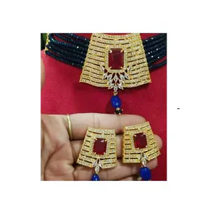 Collana di gioielli con ciondolo artificiale placcato oro in ottone donna elegante collana Nag imitazione dorata fatta a mano con grande qualità