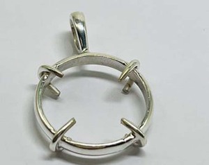 MANGALMAY CORPORATION Proveedor Mayorista de Plata Natural 925 con Certificación IGI, Colgante Redondo Vintage para Compromiso, Fornituras de Joyería - Product Image 4