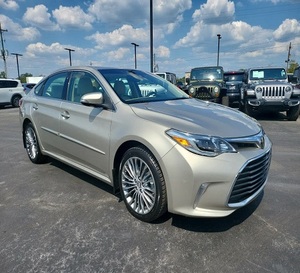 Oferta Especial: Toyota Avalon Limited Usado - ¡Listo para Enviar! - Product Image 1
