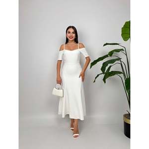 Vestido Midi Blanco con Tirantes y Detalle de Perlas y Manga Rosa missJANELL - Elegante Mezcla de Poliéster y Elastano para la Moda Femenina - Product Image 1