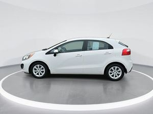 2012 Kia Rio <strong>LX</strong> Plus <strong>Hatchback</strong> Convertible Automatic/A Manual Gearbox Dark Leather Interior AWD R18 Aluminum Alloy Used Car - Product Image 4
