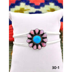 Bracelet manchette artisanal en opale rose et argent sterling Kingman du sud-ouest – Accessoire de mode - Product Image 3