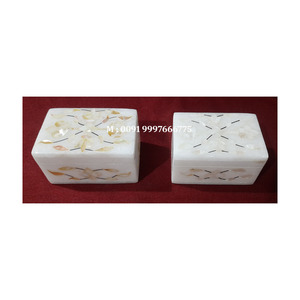 Caja de Joyería Rectangular de Mármol Blanco Natural con Incrustaciones de Nácar, Diseño Floral Hecho a Mano, Ideal para Regalo Empresarial - Product Image 1