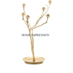 Leaf Designer Support en laiton en métal poli doré avec bougeoir en métal rond en verre clair Qualité supérieure Nouvelle arrivée Bougie - Product Image 4