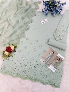 Oferta Especial para el Mes de Eid: Último Diseño en Salwar Kameez Tradicional de Tela Pura y Ligera / Traje Salwar Kameez de Moda al por Mayor - Product Image 6