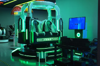 Cinéma VR 9D à 4 places, simulateur de réalité virtuelle commercial avec plateforme de mouvement immersive pour centre commercial, parc à thème, salle d'arcade