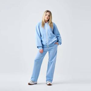 Women Oversized Zip-Up Hoodie and Jogger Set Cozy Two-Piece Loungewear Perfect for Casual Wear, Lounging and Outdoor Activities - Product Image 3