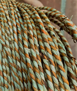 Pièces de meubles en jonc de mer torsadé personnalisé direct d'usine meilleur prix technique brute agriculture plantation noyau de feuilles roulé - Product Image 1