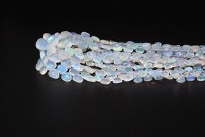 Recién llegado, cuentas de piedra llamativas de ópalo etíope, forma de corazón suave, piedras perforadas en el centro, cuentas de piedra deslumbrantes - Product Image 2