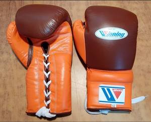 Gants MMA unisexe pour hommes et femmes, impression de logo personnalisé, antidérapant, style arts martiaux gagnant - Product Image 1