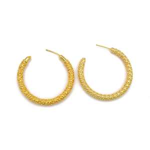 Vente en gros de boucles d'oreilles en forme de C en plaqué or 18 carats, demi-cercle, nouveau style de boucles d'oreilles en laiton à la mode, nouveau style de boucles d'oreilles en or 18 carats - Product Image 1