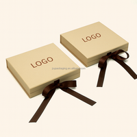 Boîte cadeau rigide pliable magnétique de haute qualité, emballage en carton avec logo personnalisé et gaufrage