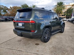 Lexus GX 550 Luxury 4 ประตู SUV ขับเคลื่อน 4 ล้อ ปี 2024 สภาพใช้งานมาแล้ว - Product Image 3