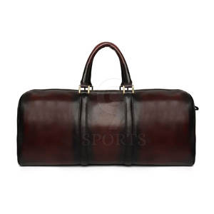 Sac de sport imperméable avec compartiment à chaussures pour les voyages et les aventures en plein air - Product Image 3