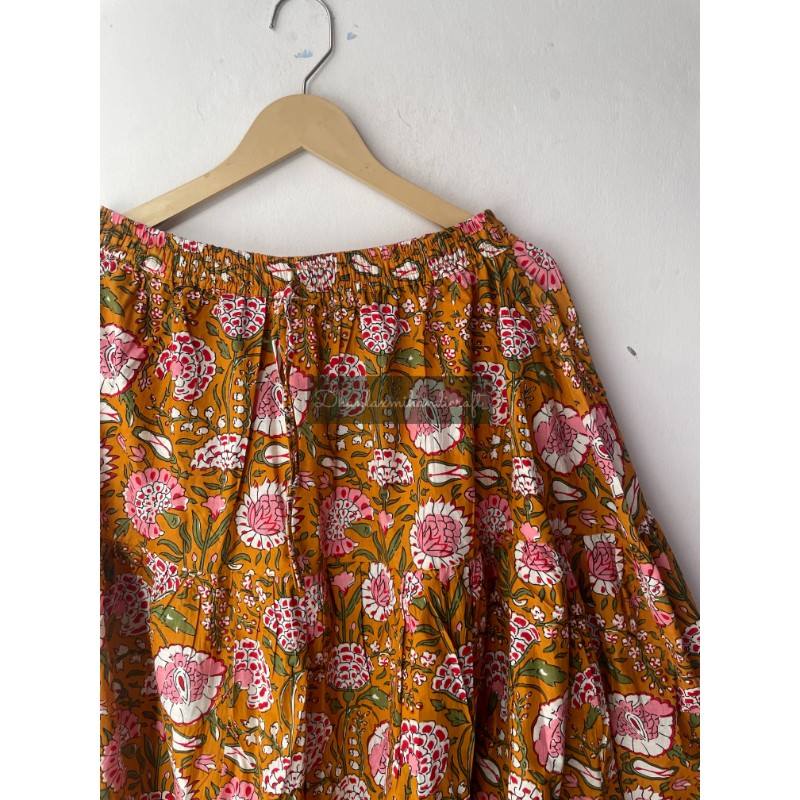 สีน้ำตาล