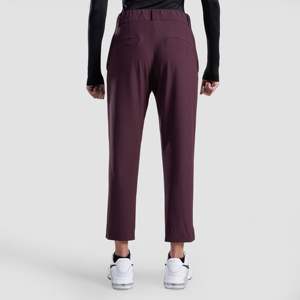 Pantalones de golf color burdeos para mujer GA, corte regular - Product Image 2