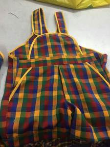 NUEVO Conjunto de Uniforme Escolar de Material PV para Niños de Primaria, Pantalones Cortos con Tirantes, Servicio OEM, Exportador Indio - Product Image 2