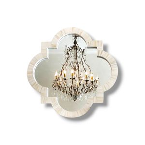 Miroir mural artisanal en os incrusté de motifs à quatre feuilles, style marocain, miroir décoratif pour salle de bain, salon et décoration intérieure - Product Image 1