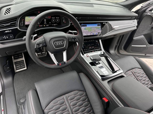 Bonne affaire pour Q8 quattro Premium Plus 55 TFSI 2025 d'occasion avec pack Executive, démarrage à distance, sièges en cuir, jantes en alliage - Product Image 4