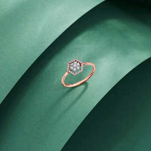 แหวนเพชรแฟชั่นรอยัลคอร์ - Product Image 1