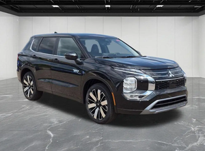 Outlander PHEV SE Berline d'occasion 2024 à vendre, transmission automatique à 1 vitesse, transmission intégrale, sièges en cuir, toit ouvrant - Product Image 4