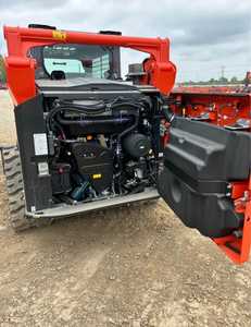 Chargeuse compacte Kubota SVL75-3, équipement lourd compact, hydraulique à haut débit, état neuf, moteur de chenille, boîte de vitesses, 4 ans - Product Image 6