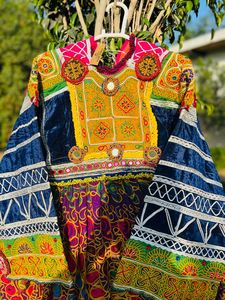 2024 robe de Festival Kuchi afghan Culture pachtoune robe Kuchi afghane avec robe brodée traditionnelle tribale faite à la main pour les femmes - Product Image 4