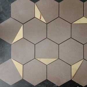 Interiordesignerfav PVD mattegold แข็งแรงและทนทาน73มม. สำหรับพื้นที่ค้าปลีก260x300mm แสดงบูติกร้านค้า - Product Image 3