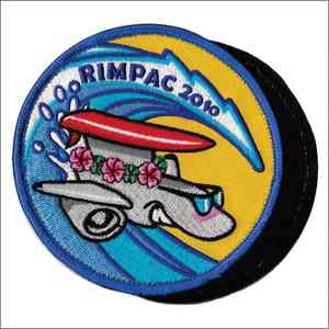 Écussons brodés personnalisés de qualité supérieure, badges logo pour chapeaux et vêtements, prix d'usine OEM en gros - Product Image 4