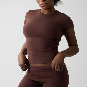T-shirt d'été léger et extensible à séchage rapide pour femmes en jersey de coton à col rond avec options personnalisables - Product Image 5