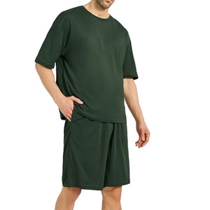 Ensembles courts en coton respirant de deux pièces assortis à des shorts décontractés de remise en forme d'été pour hommes ensemble pour hommes t-shirts personnalisés à impression graphique - Product Image 1