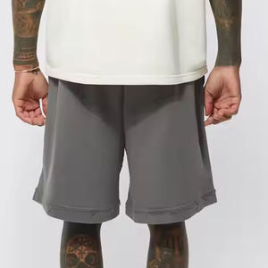 Pantalones cortos de gimnasio de algodón liso de alta calidad para hombre, pantalones cortos de Fitness con logotipo personalizado, pantalones cortos de talla grande con cordón y lavado ácido para hombre - Product Image 3