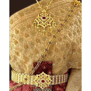 Splendide robe de mariée en dentelle personnalisable pour la mariée - Product Image 1