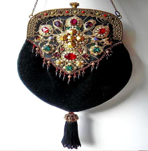 Forest <b>green</b> dome <b>bag</b> with a stunning embossed rose medallion and bamboo trim. Available at wholesale prices. - Product Image 5