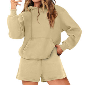 Vêtements d'entraînement confortable et respirant femmes à capuche et short ensemble 2024 Top tendance mode sweat à capuche ensembles pour dames - Product Image 3