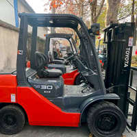 Chariot élévateur Toyota d'occasion 3 tonnes 8F30 avec pompe de boîte de vitesses, moteur et roulement, hauteur de levage 3m/4.5m/6m, certifié, prix bas, en stock