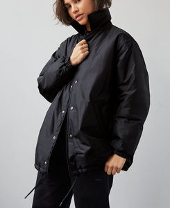 เสื้อแจ็กเก็ตกันน้ำสีดำสำหรับผู้หญิง, เสื้อแจ็คเก็ตโค้ชเสื้อกันลมสีดำสำหรับผู้หญิง - Product Image 3