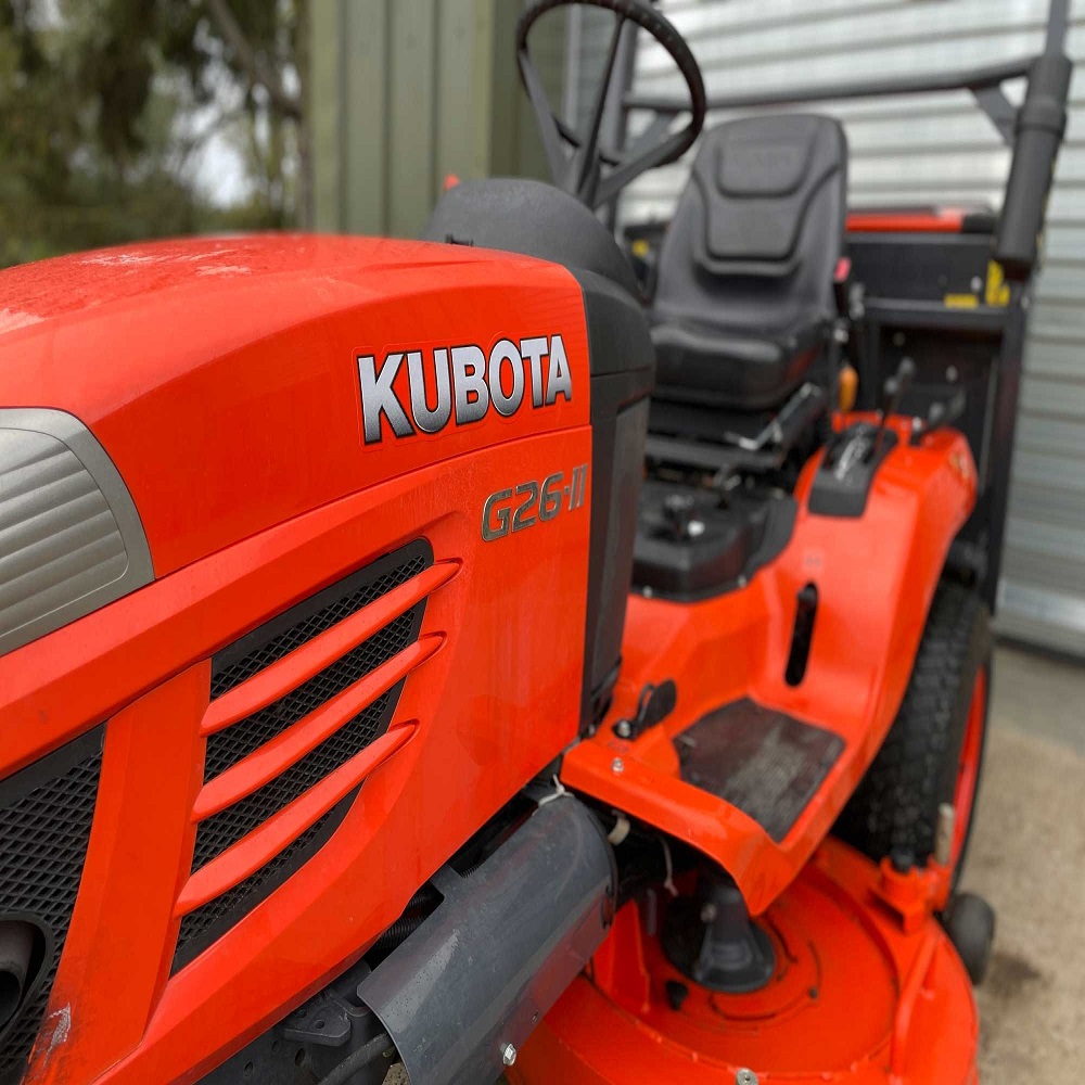 riding lawn mower kubota