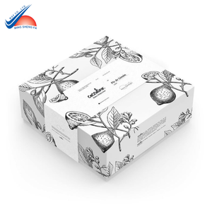 Caja de ropa reciclable de primera calidad personalizable-Diseño plegable plano-Cartón ligero para camisas, sudaderas con capucha y jeans de Vietnam - Product Image 3