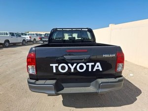 NUOVO 2025 Hilux Nero 2.7L Potenza (150 CV) 4 Cilindri 4X4 2 Assi Alimentazione a Benzina Trazione Integrale Trasmissione Automatica Guida a Sinistra - Product Image 6