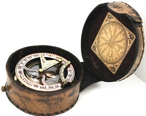 旧货实心黄铜吉尔伯特儿子伦敦日晷罗盘带皮箱仿古海上导航户外野营礼品指针 - Product Image 4