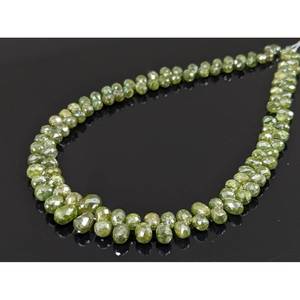 Cuentas de Diamantes Briolette Facetadas Verdes Naturales de Primera Calidad, Brillantes, en Forma de Lágrima, Diamantes Sueltos Personalizados - Product Image 1